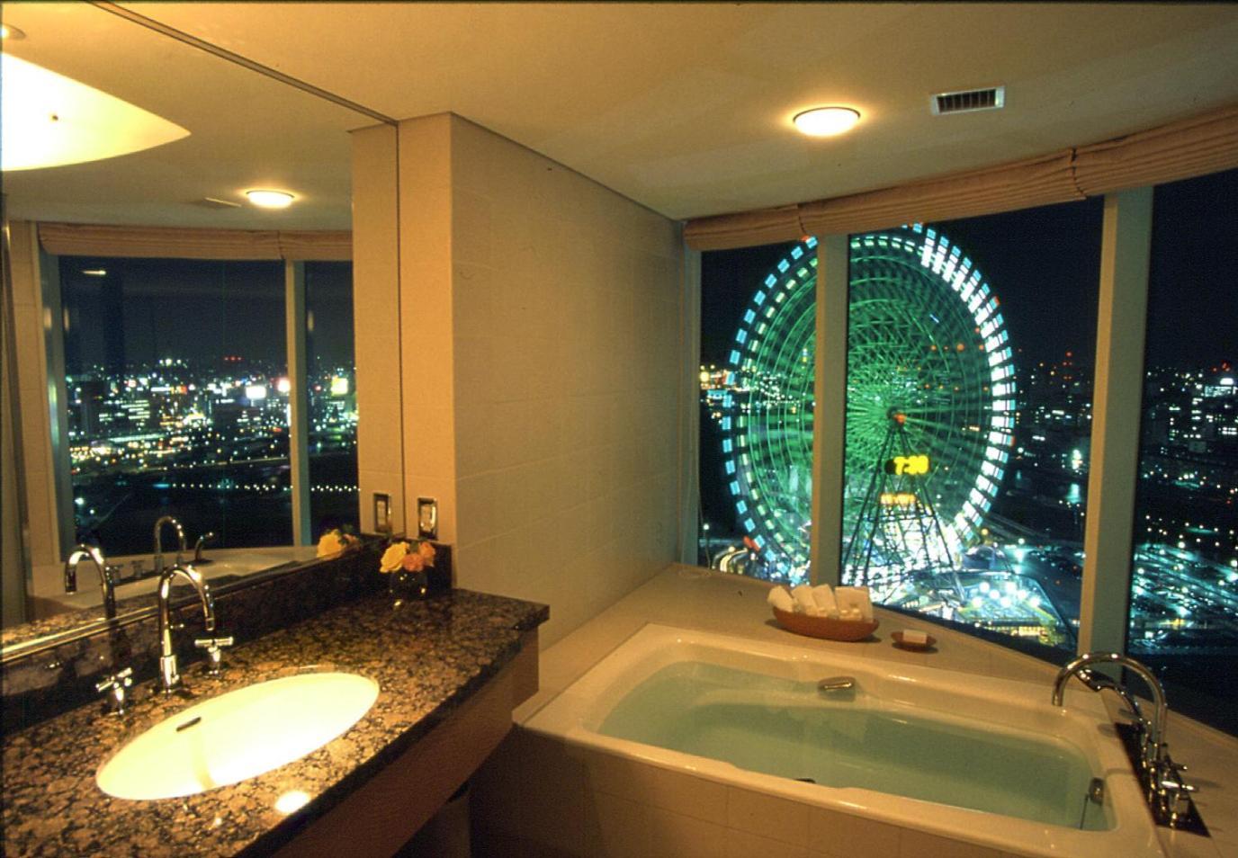 The Yokohama Bay Hotel Tokyu Екстериор снимка